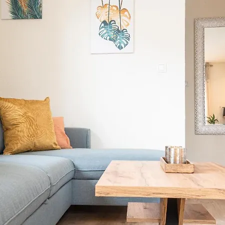 By Hardt Apartamento