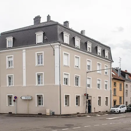 By Hardt * Μυλούζη