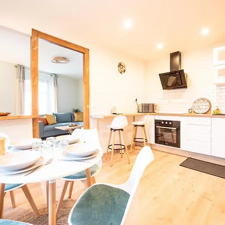 By Hardt * Μυλούζη